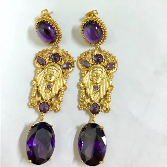 Vintage purple Victoria earring